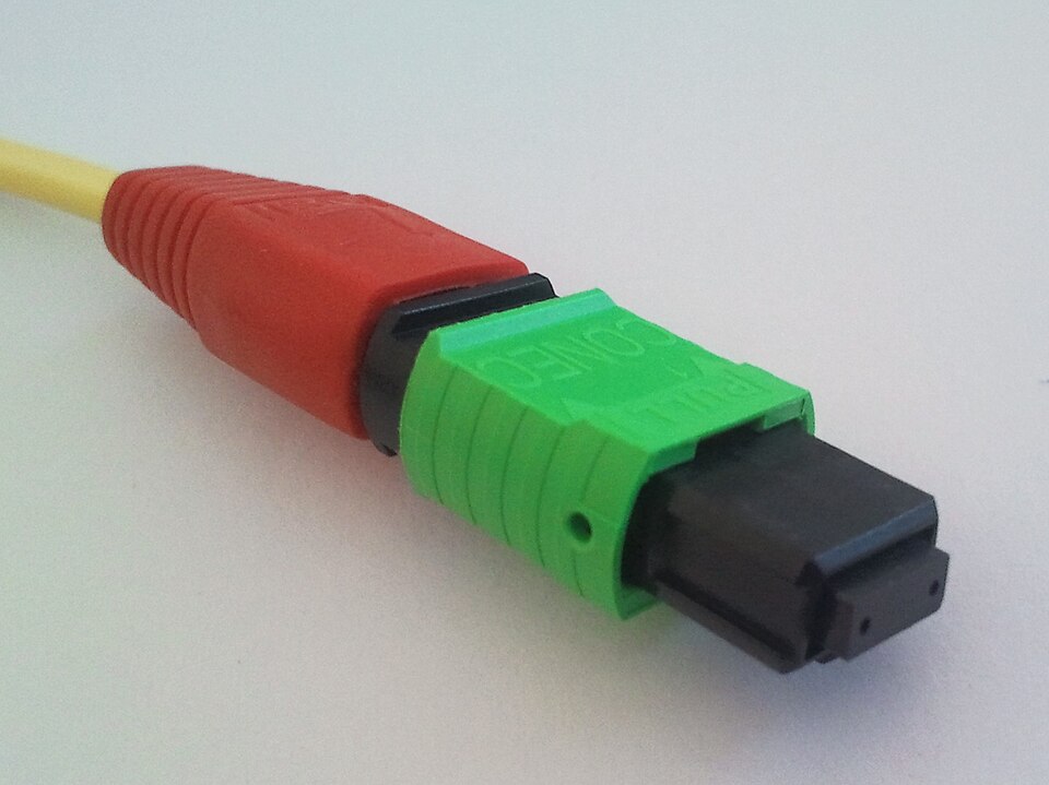 MPO/MTP connector